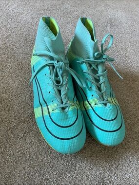Men's Athletic Soccer Cleats in Teal